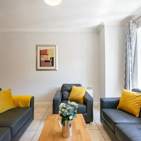 106 - The Townhouse By Shortstays Holiday home Galway