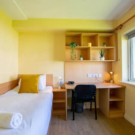 106 - The Townhouse By Shortstays * Galway
